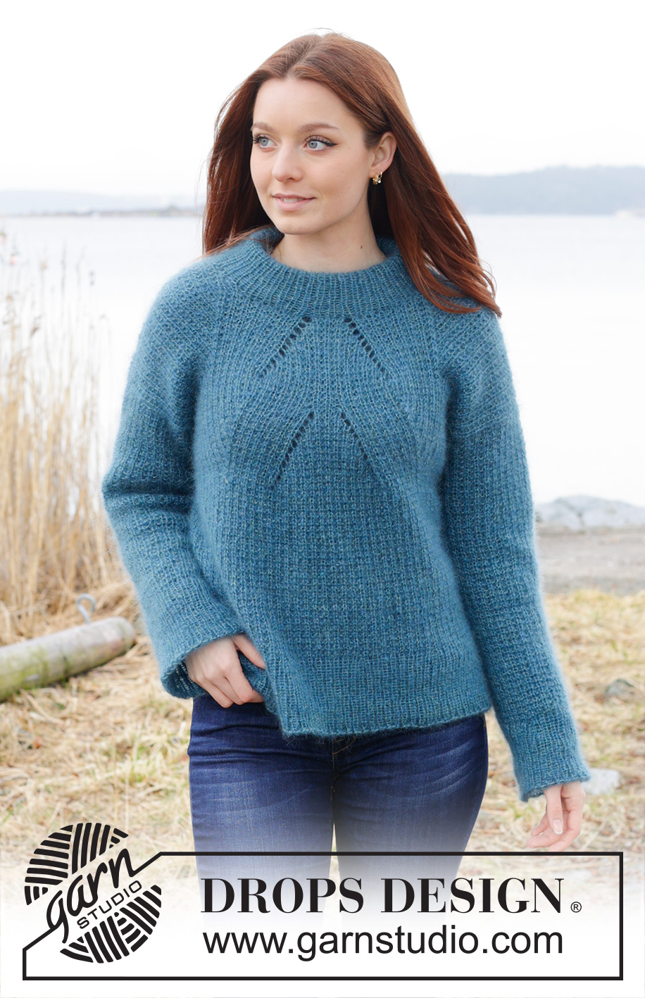 Autumn Sea / DROPS 245-2 - Strikket bluse i 2 tråde DROPS Kid-Silk. Arbejdet strikkes oppefra og ned med reliefmønster, dobbelt halskant og slids i siderne. Størrelse S - XXXL.
