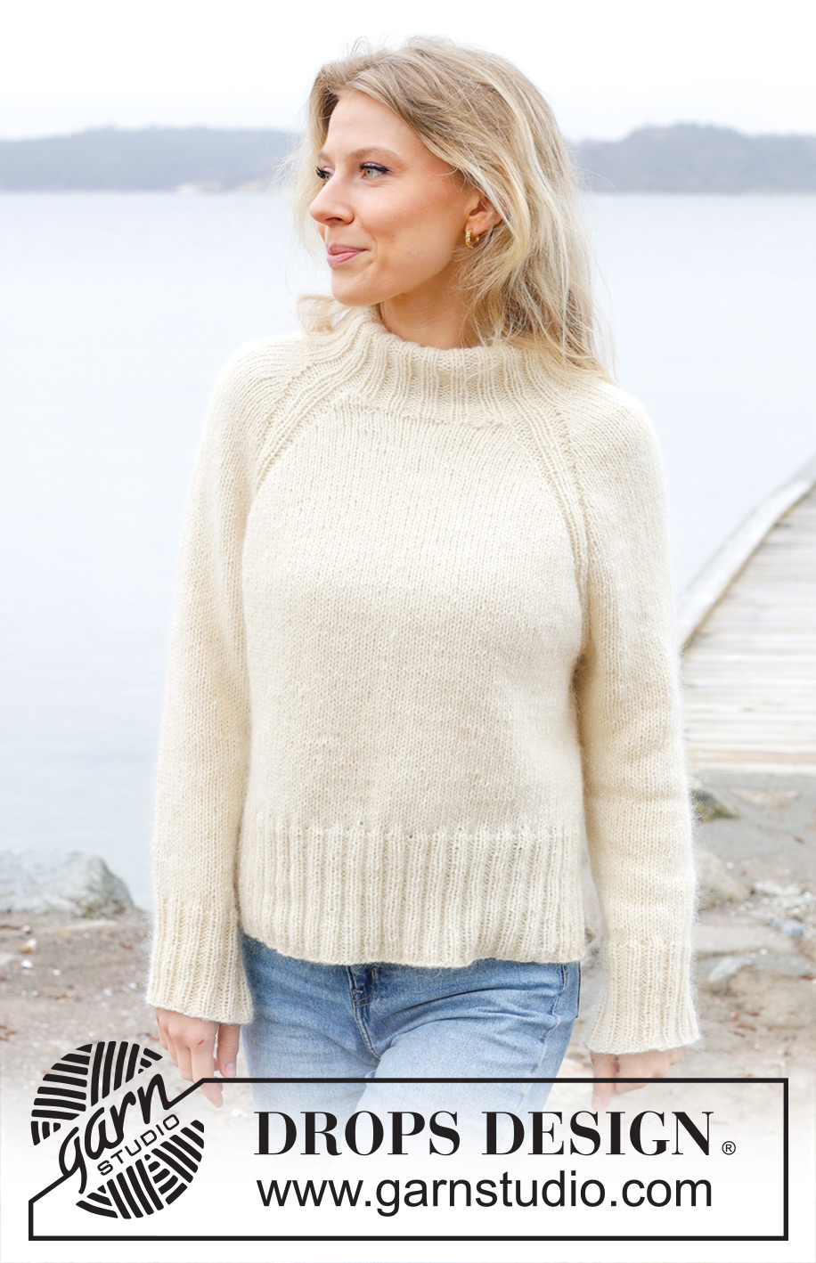 Bright Moon Rising / DROPS 245-23 - Pulôver tricotado de cima para baixo em DROPS Soft Tweed e DROPS Kid-Silk. Tricota-se com cavas raglan, gola dobrada e fendas nos lados. Do S ao XXXL.
