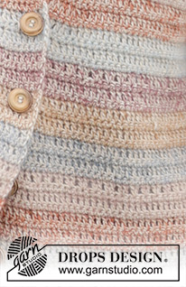 Lakeside Watercolour Cardigan / DROPS 245-29 - Pruhovaný propínací svetr s V-výstřihem a postranními rozparky háčkovaný zdola nahoru z příze DROPS Puna a DROPS Kid-Silk. Velikost: S-XXXL.