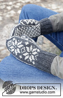 Snow Flake Mittens / DROPS 246-20 - Strikkede vanter i DROPS Nepal til herre. Arbejdet strikkes med nordisk mønster.