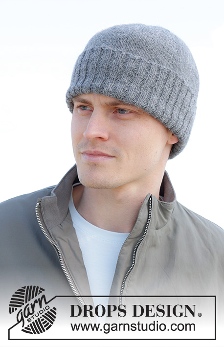 Grenivik Hat / DROPS 246-33 - Knitted hat / hipster-hat for men in DROPS Alpaca. The piece is worked bottom up.