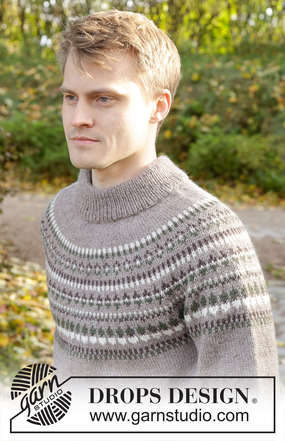 Boreal Circle / DROPS 246-9 - Strikket bluse til herre i DROPS Karisma. Arbejdet strikkes oppefra og ned med rundt bærestykke, nordisk mønster og dobbelt halskant. Størrelse S - XXXL.