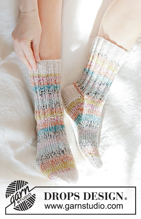 Halvhöga sockar / DROPS 247-15