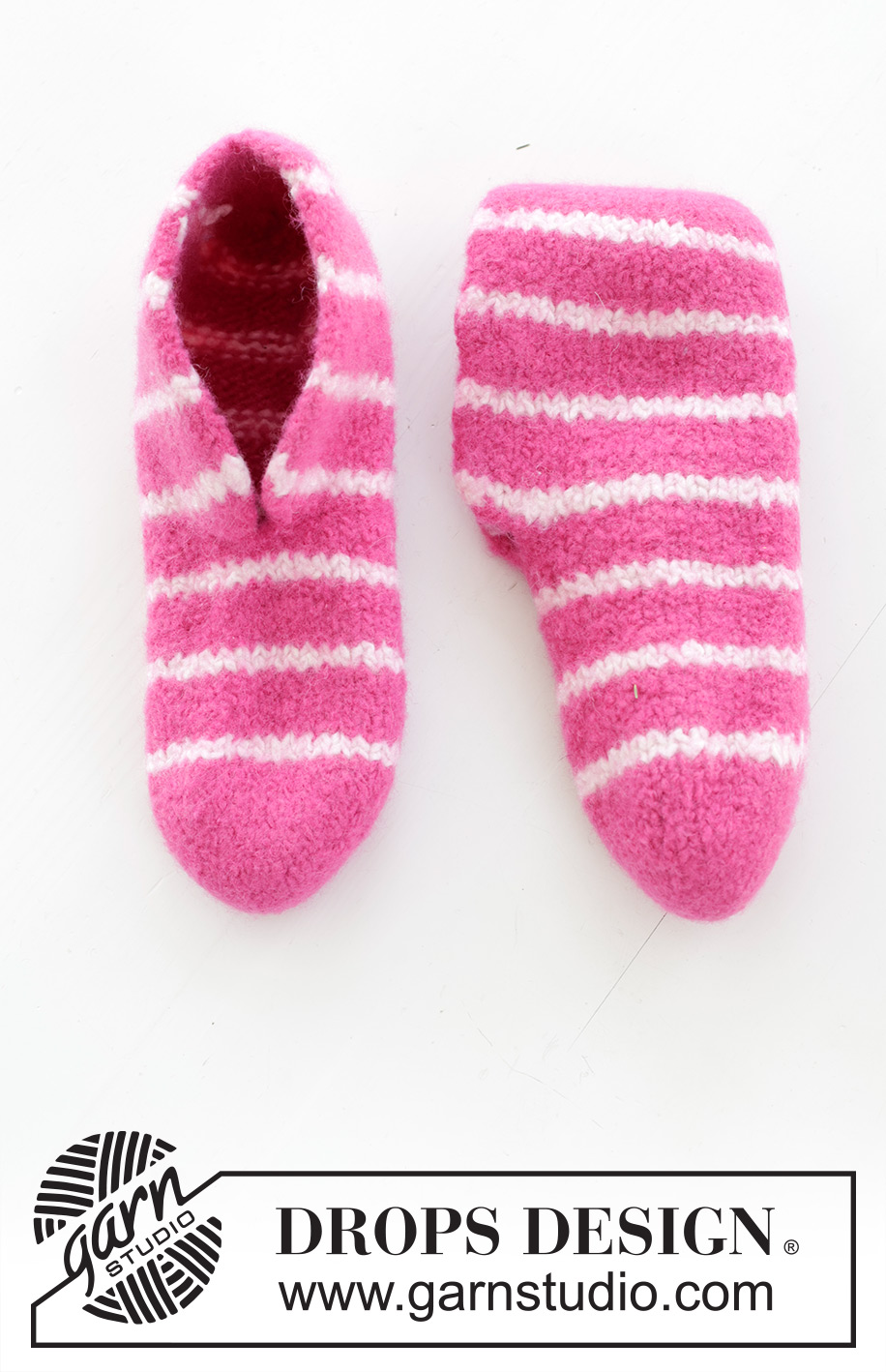 Cosy Stripes / DROPS 247-22 - Neulotut ja huovutetut tohvelit DROPS Snow-langasta. Työssä on raitoja. Koot 35 - 43. Teema: Pääsiäinen.
