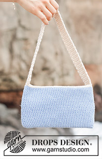Sing the Blues Bag / DROPS 247-9 - Crocheted bag in DROPS Paris. Piece is worked bottom up.
