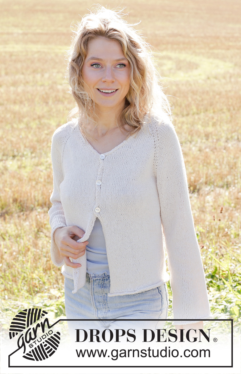 Morning Moon Cardigan / DROPS 249-16 - Chaqueta de punto en DROPS Belle. La pieza está tejida de arriba hacia abajo con punto jersey, raglán, escote en V y orillas enrolladas. Tallas S – XXXL.