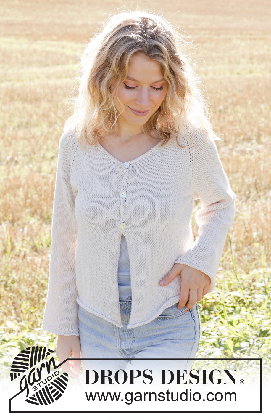 Morning Moon Cardigan / DROPS 249-16 - Chaqueta de punto en DROPS Belle. La pieza está tejida de arriba hacia abajo con punto jersey, raglán, escote en V y orillas enrolladas. Tallas S – XXXL.