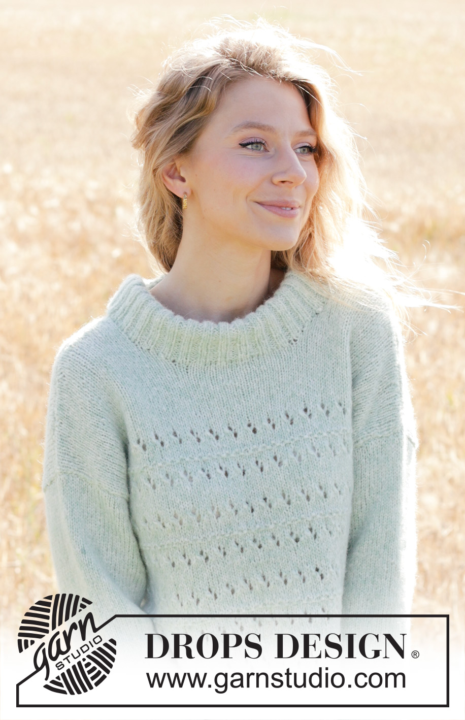 Mint to Be Sweater / DROPS 249-18 - Strikket bluse i DROPS Air. Arbejdet strikkes nedefra og op med hulmønster, skrå skulder, dobbelt halskant og isyede ærmer. Størrelse S - XXXL.