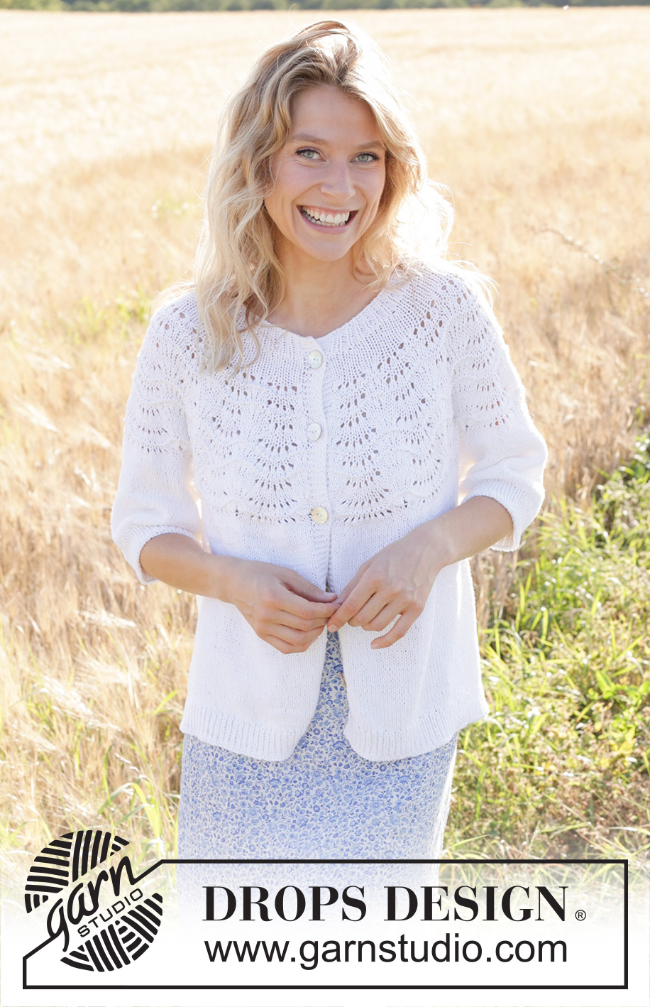 Peace Dove Cardigan / DROPS 249-22 - DROPS Belle või DROPS Cotton Light lõngast ülevalt alla kootud lainelise pitsmustriga ümara passega ja kolmveerand varrukatega suvine kardigan suurustele S kuni XXXL