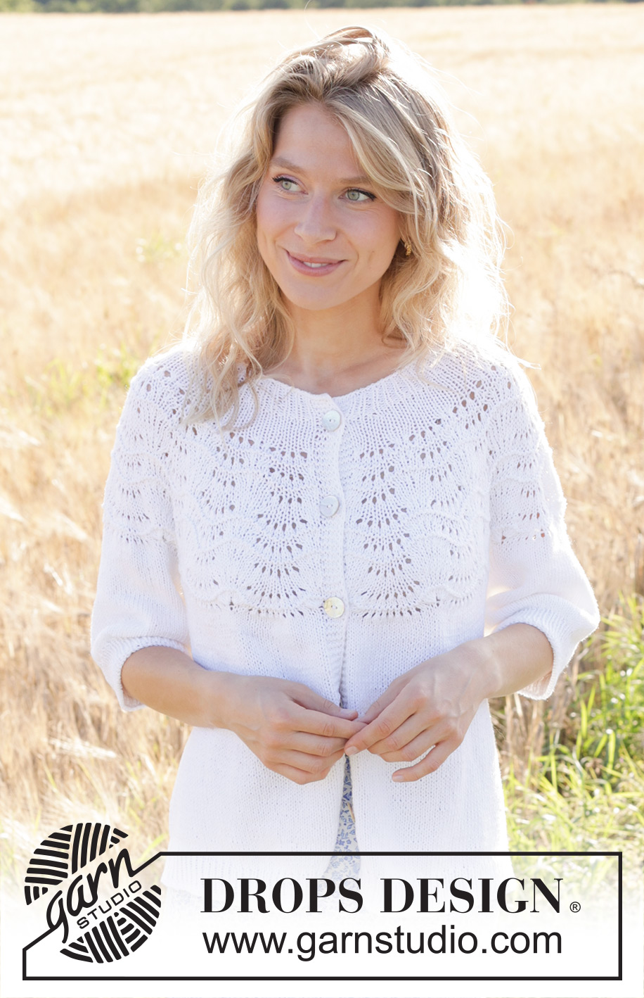 Peace Dove Cardigan / DROPS 249-22 - DROPS Belle või DROPS Cotton Light lõngast ülevalt alla kootud lainelise pitsmustriga ümara passega ja kolmveerand varrukatega suvine kardigan suurustele S kuni XXXL