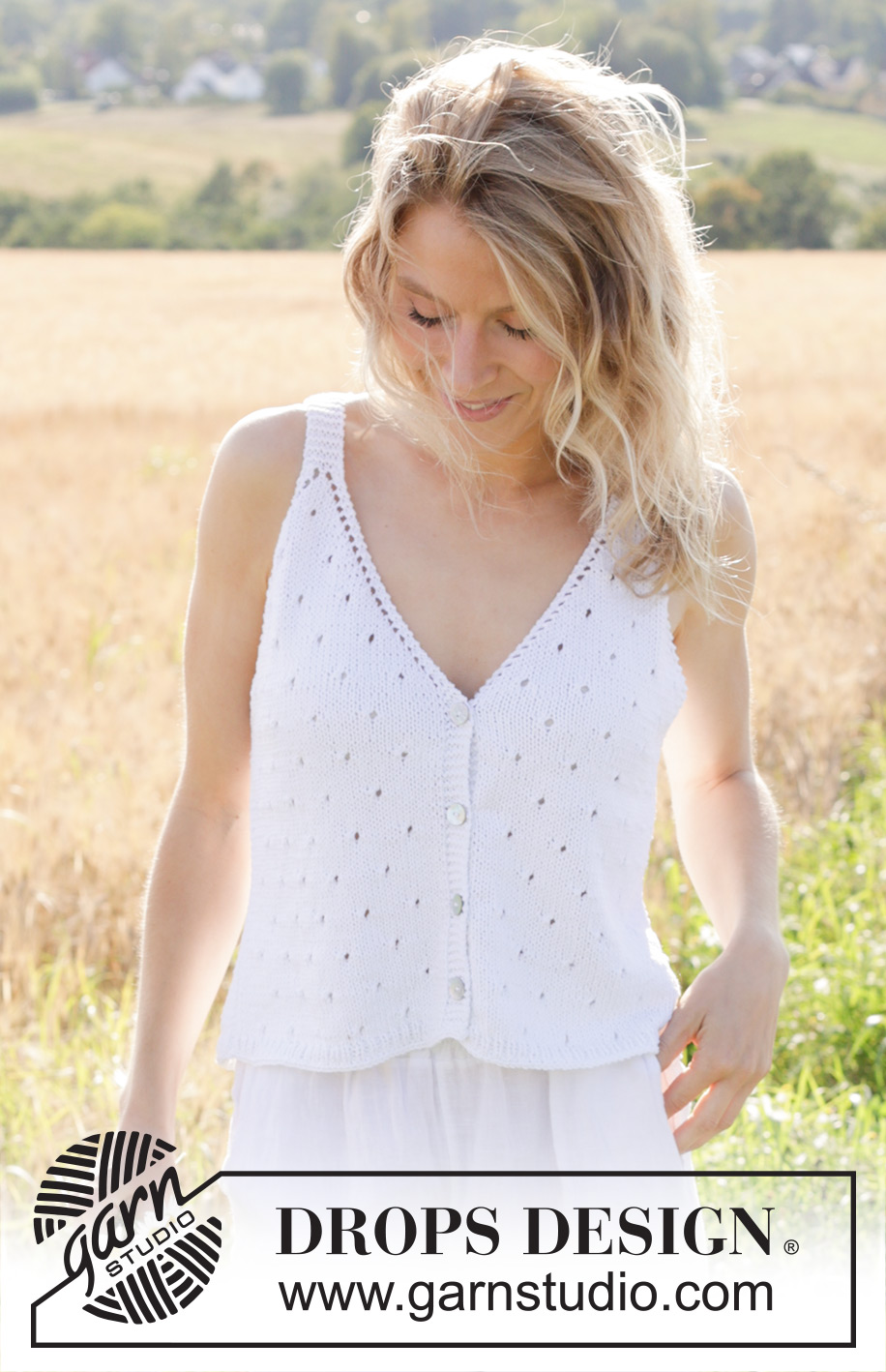Freshwater Pearl Top / DROPS 249-24 - Strikket topp / vest i DROPS Cotton Light. Arbeidet strikkes ovenfra og ned med hullmønster på forstykkene og v-hals. Størrelse S - XXXL.