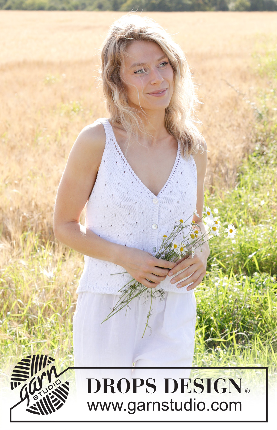 Freshwater Pearl Top / DROPS 249-24 - Strikket topp / vest i DROPS Cotton Light. Arbeidet strikkes ovenfra og ned med hullmønster på forstykkene og v-hals. Størrelse S - XXXL.