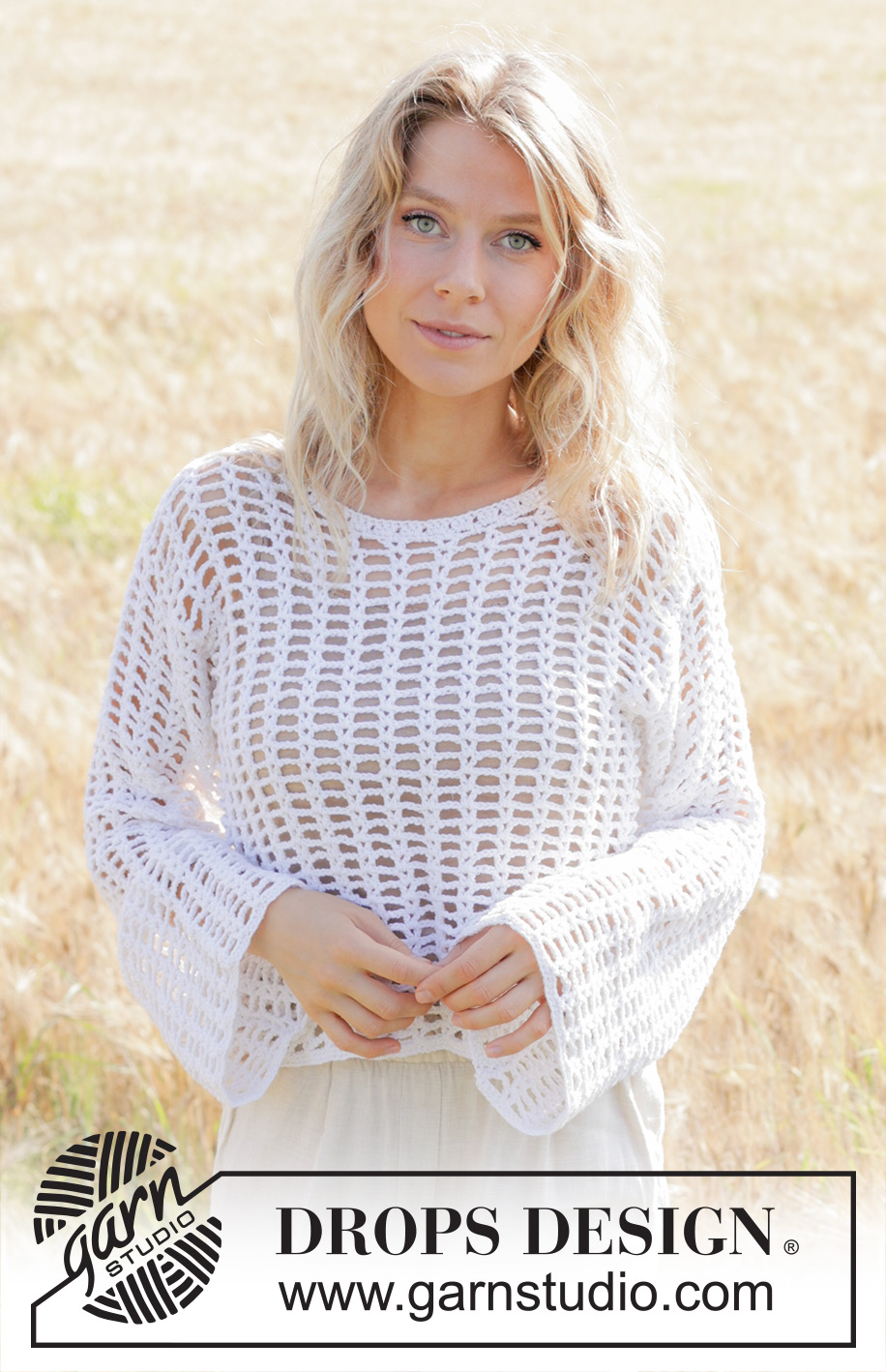 Moon Lace Sweater / DROPS 249-31 - Jersey a ganchillo en DROPS Belle. La pieza está realizada de abajo hacia arriba con patrón de calados y mangas anchas, cosidas. Tallas S – XXXL.