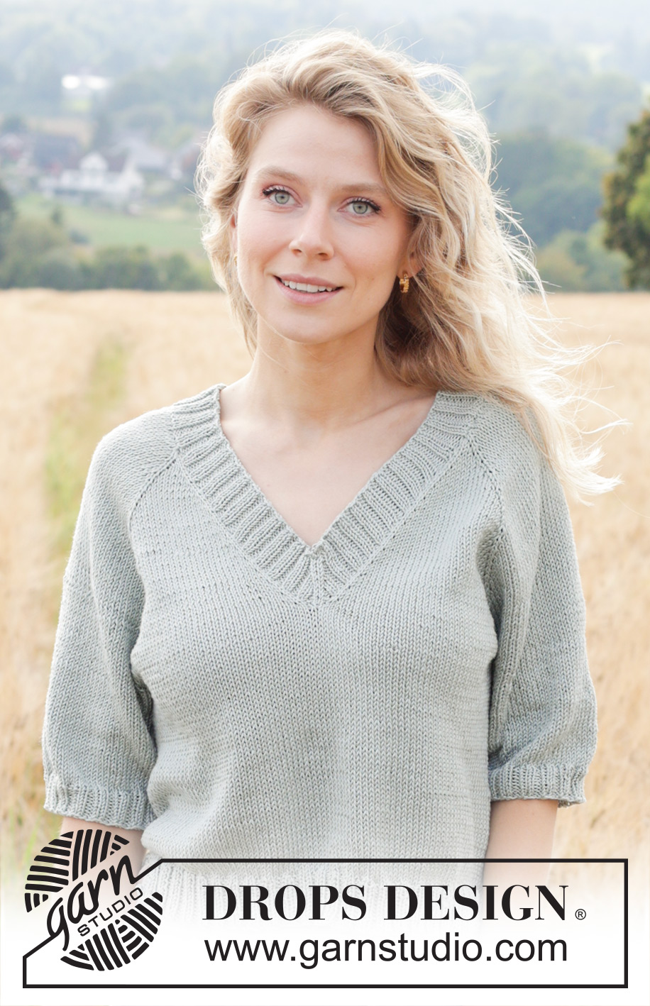 Spring Novel / DROPS 249-33 - Knitted top/T-shirt in DROPS Muskat or DROPS Merino Extra Fine. The piece is worked top down with stocking stitch, raglan, V-neck, short sleeves and split in sides. Sizes XS - XXL.
