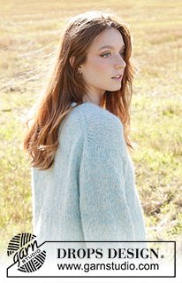 Oversized April / DROPS 249-35 - Strikket bluse i DROPS Alpaca og DROPS Brushed Alpaca Silk. Arbejdet strikkes oppefra og ned med europæisk skulder / skrå skulder, V-hals og I-cord. Størrelse XS - XXL.