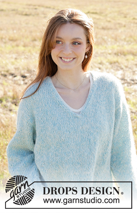 Oversized April / DROPS 249-35 - Strikket bluse i DROPS Alpaca og DROPS Brushed Alpaca Silk. Arbejdet strikkes oppefra og ned med europæisk skulder / skrå skulder, V-hals og I-cord. Størrelse XS - XXL.