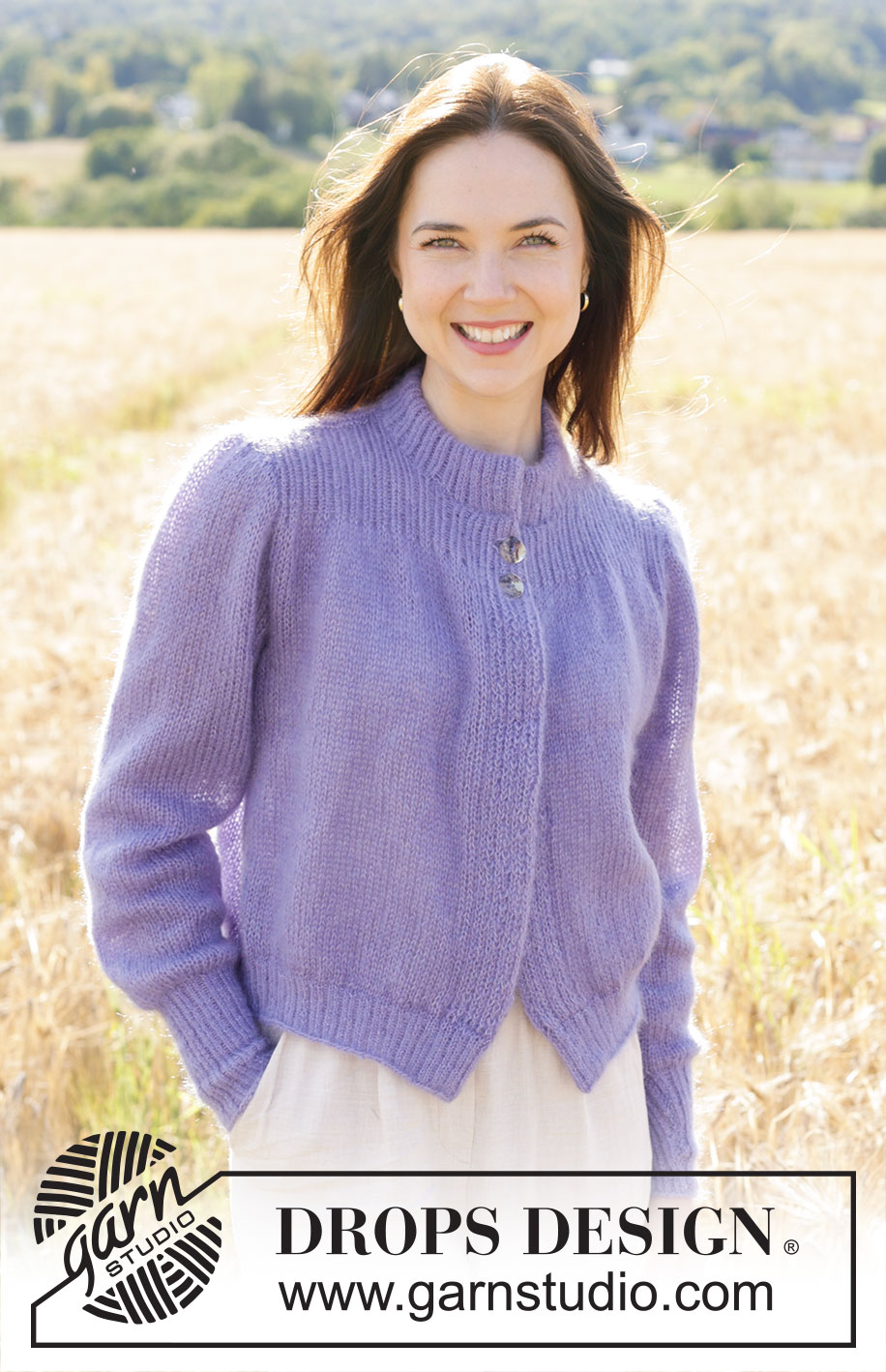 Violet Falls Cardigan / DROPS 250-30 - Strikket cardigan i 2 tråde DROPS Kid-Silk. Arbejdet strikkes nedefra og op med isyede pufærmer og dobbelt halskant. Størrelse S - XXXL.