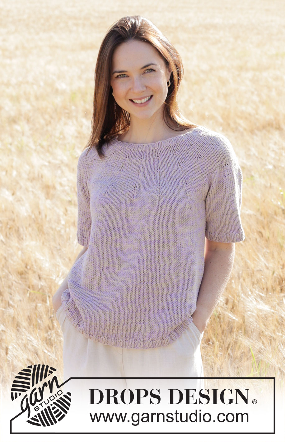 Sunny Lavender / DROPS 250-31 - Strikket top i 2 tråde DROPS Safran. Arbejdet strikkes oppefra og ned med rundt bærestykke, reliefmønster og korte ærmer. Størrelse S - XXXL.
