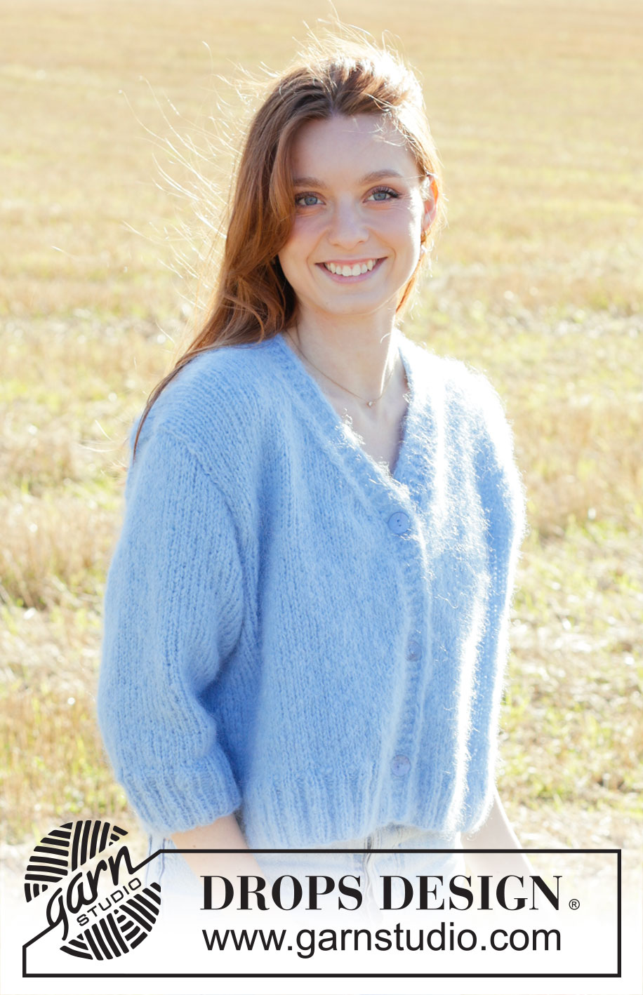Painted Sky Cardigan / DROPS 250-38 - Propínací svetr s ¾ rukávy, V-výstřihem a dutinkou pletený lícovým žerzejem zdola nahoru z příze DROPS Melody. Velikosti S - XXXL.