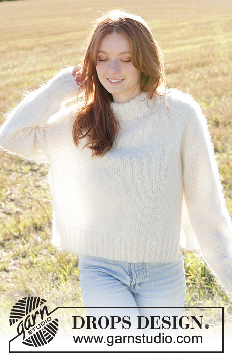 Moonrise Sweater / DROPS 250-8 - Strikket bluse i 3 tråde DROPS Kid-Silk. Arbejdet strikkes nedefra og op, med sadelskulder, dobbelt halskant og slids i siderne. Størrelse XS - XXL.