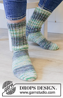 Seeking Higher Plains / DROPS 251-16 - Knitted half-length socks for men with stockinette stitch and rib, in DROPS Fiesta. Sizes 38 – 46 = US 6 - 12½.