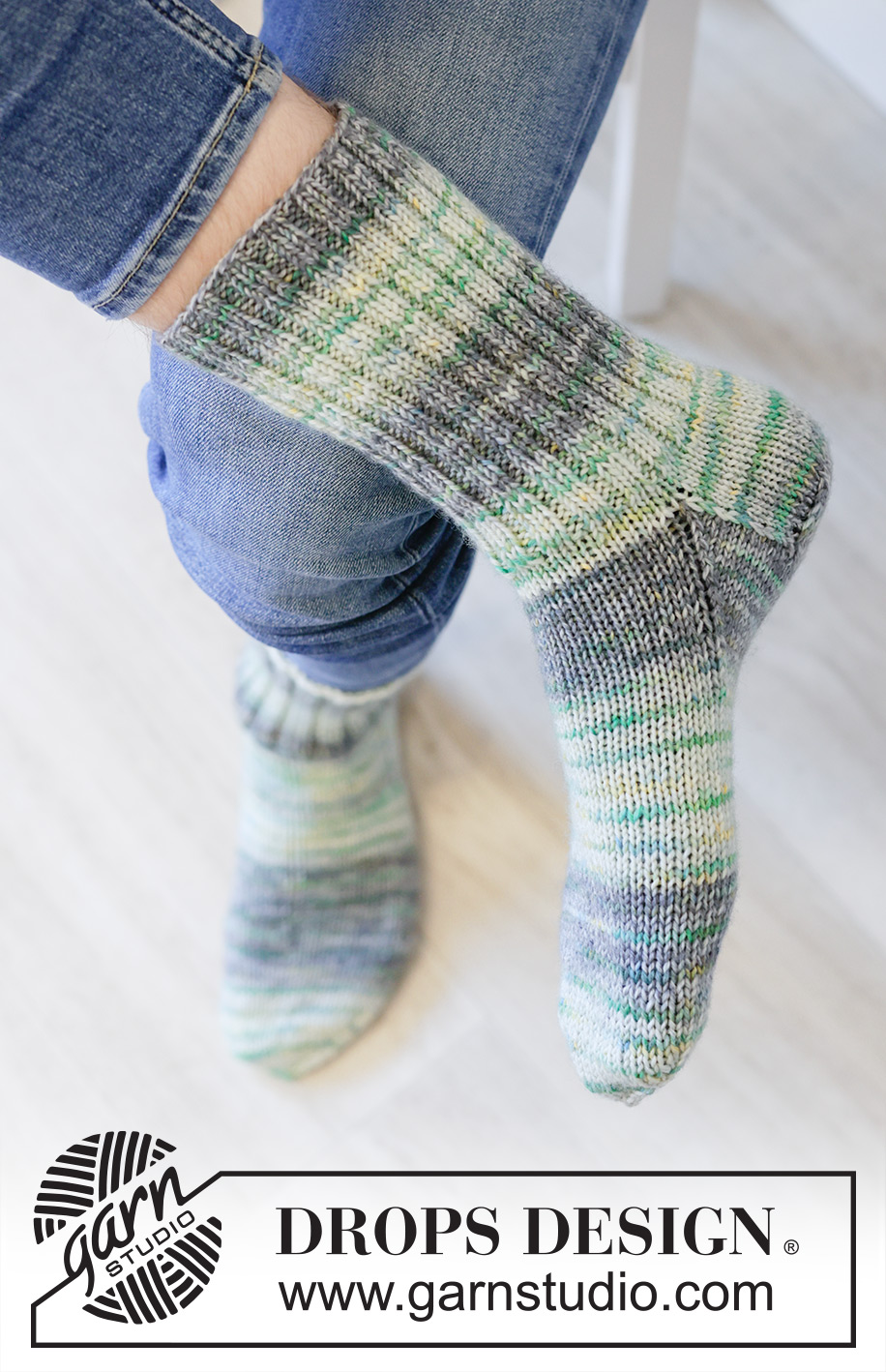 Seeking Higher Plains / DROPS 251-16 - Knitted half-length socks for men with stockinette stitch and rib, in DROPS Fiesta. Sizes 38 – 46 = US 6 - 12½.