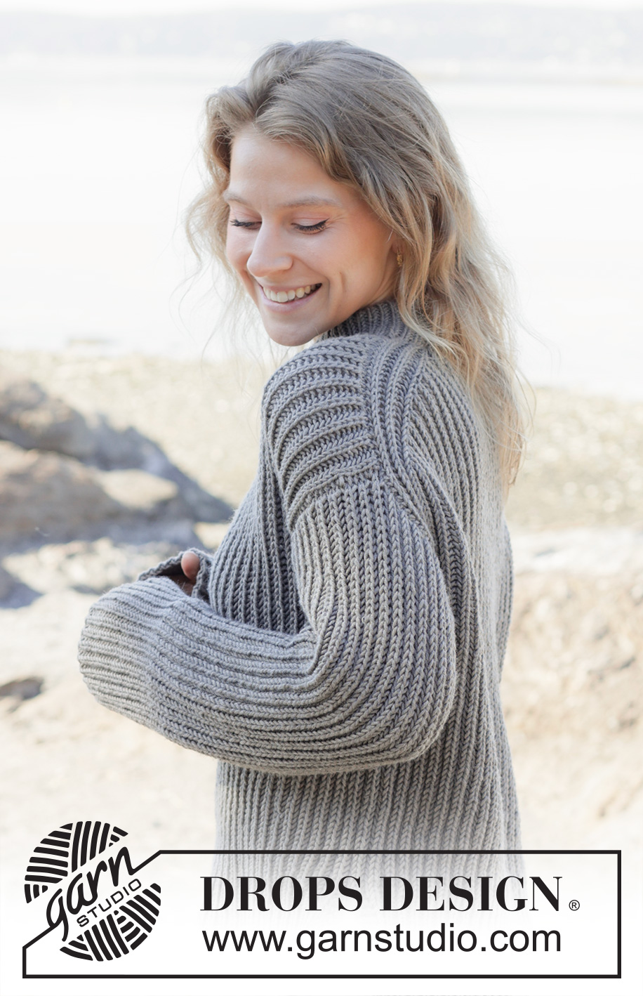 Rock Ridges / DROPS 252-12 - Knitted jumper in DROPS Big Merino. The piece is worked top down with European/diagonal shoulders, English rib and split in sides. Sizes S - XXXL.