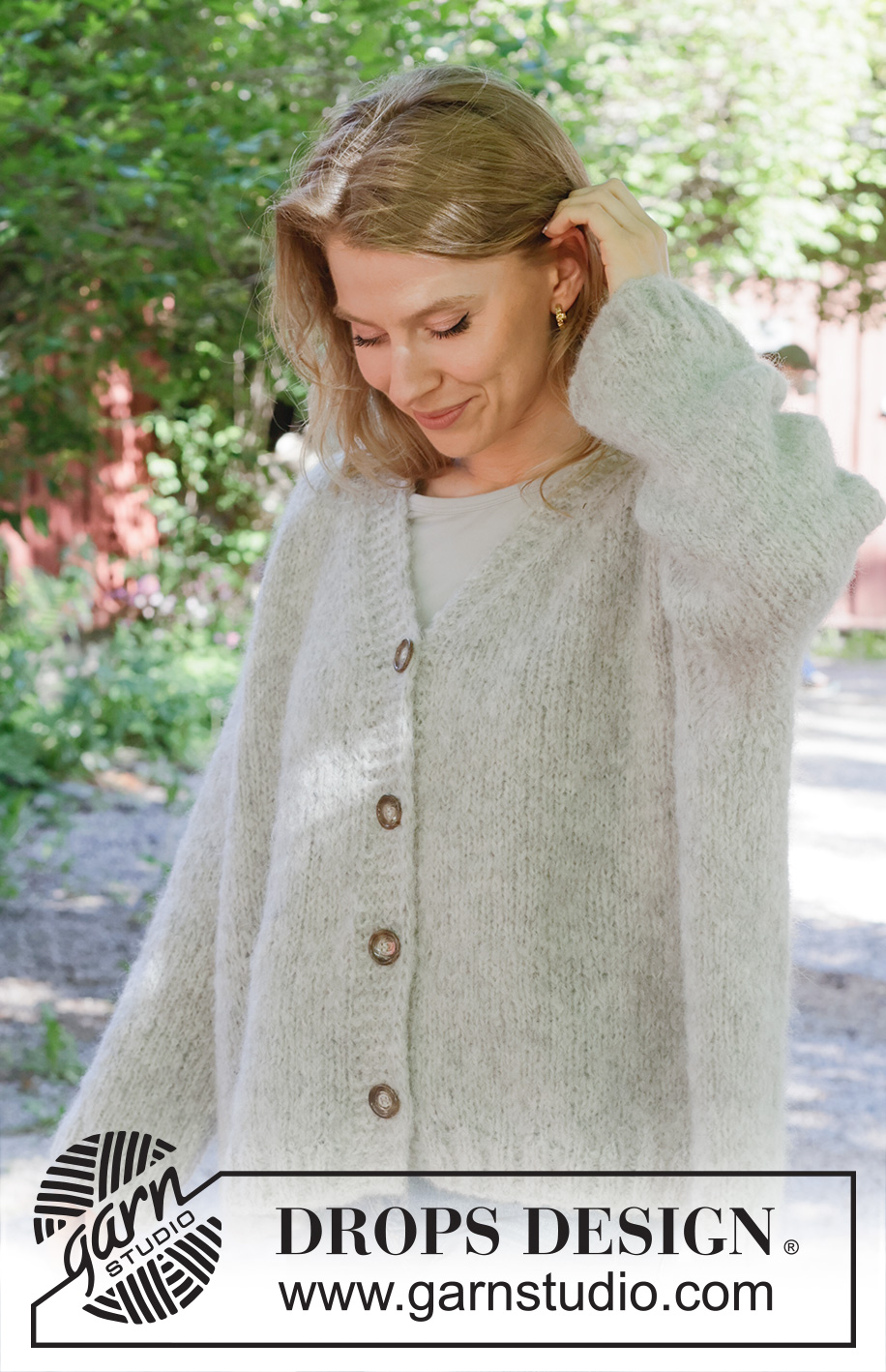 Crossed Path Cardigan / DROPS 252-18 - Knitted oversized jacket in DROPS Melody. Piece is knitted top down with diagonal / European shoulder, V-neck and I-cord. Size XS – XXL.