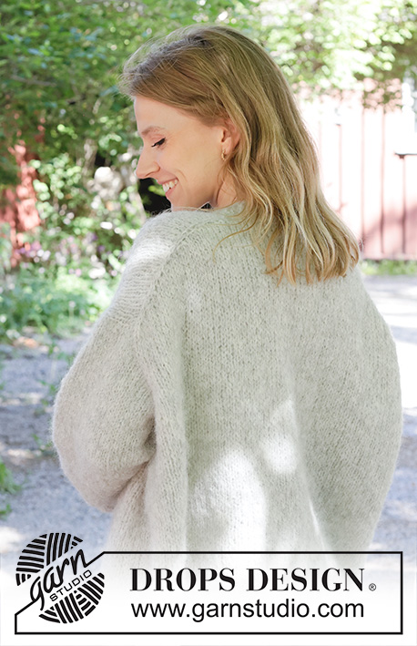 Crossed Path Cardigan / DROPS 252-18 - Knitted oversized jacket in DROPS Melody. Piece is knitted top down with diagonal / European shoulder, V-neck and I-cord. Size XS – XXL.