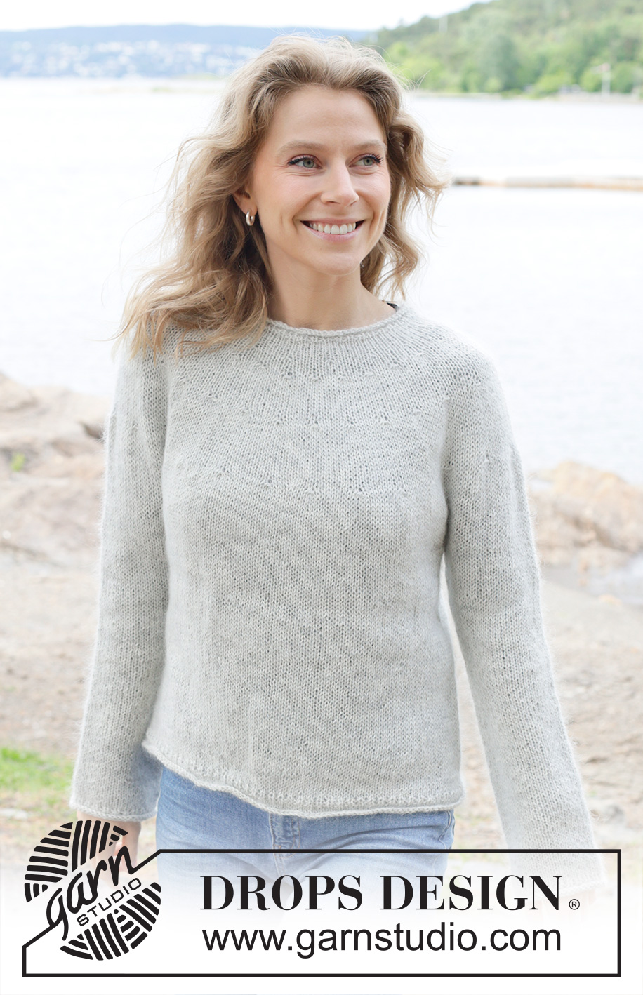 Dove Dream / DROPS 252-2 - Knitted jumper in DROPS Alpaca and DROPS Kid-Silk. Piece is knitted top down in stocking stitch with round yoke and rolling edges. Size: S - XXXL