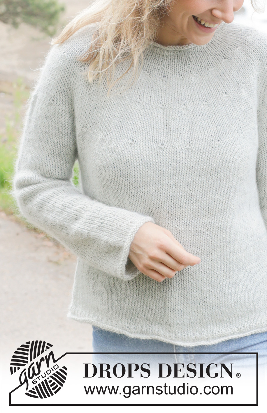 Dove Dream / DROPS 252-2 - Knitted jumper in DROPS Alpaca and DROPS Kid-Silk. Piece is knitted top down in stocking stitch with round yoke and rolling edges. Size: S - XXXL