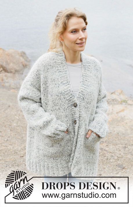 Free patterns using DROPS Alpaca Bouclé / DROPS 252-22