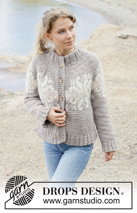 Spirit of Winter Cardigan / DROPS 252-30 - Knitted jacket in DROPS Snow. The piece is worked top down with round yoke, double neck, I-cord and Nordic pattern with large stars. Sizes S - XXXL.