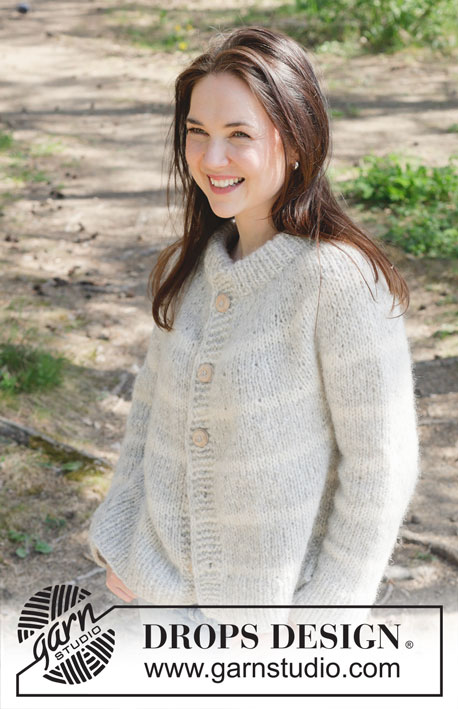Snow Ring Cardigan / DROPS 252-35 - Strikket jakke i DROPS Air og DROPS Brushed Alpaca Silk. Arbeidet strikkes ovenfra og ned med dobbel halskant, rundfelling, striper og splitt i sidene. Størrelse S - XXXL.