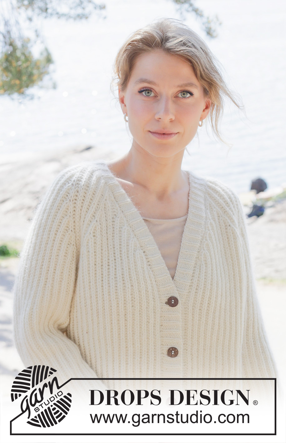 Cherish Cardigan / DROPS 252-7 - Knitted jacket in 1 strand DROPS Daisy and 1 strand DROPS Kid-Silk, or in 1 strand DROPS Puna and 1 strand DROPS Kid-Silk. The piece is worked top down with raglan, English rib and V-neck. Sizes S - XXXL.