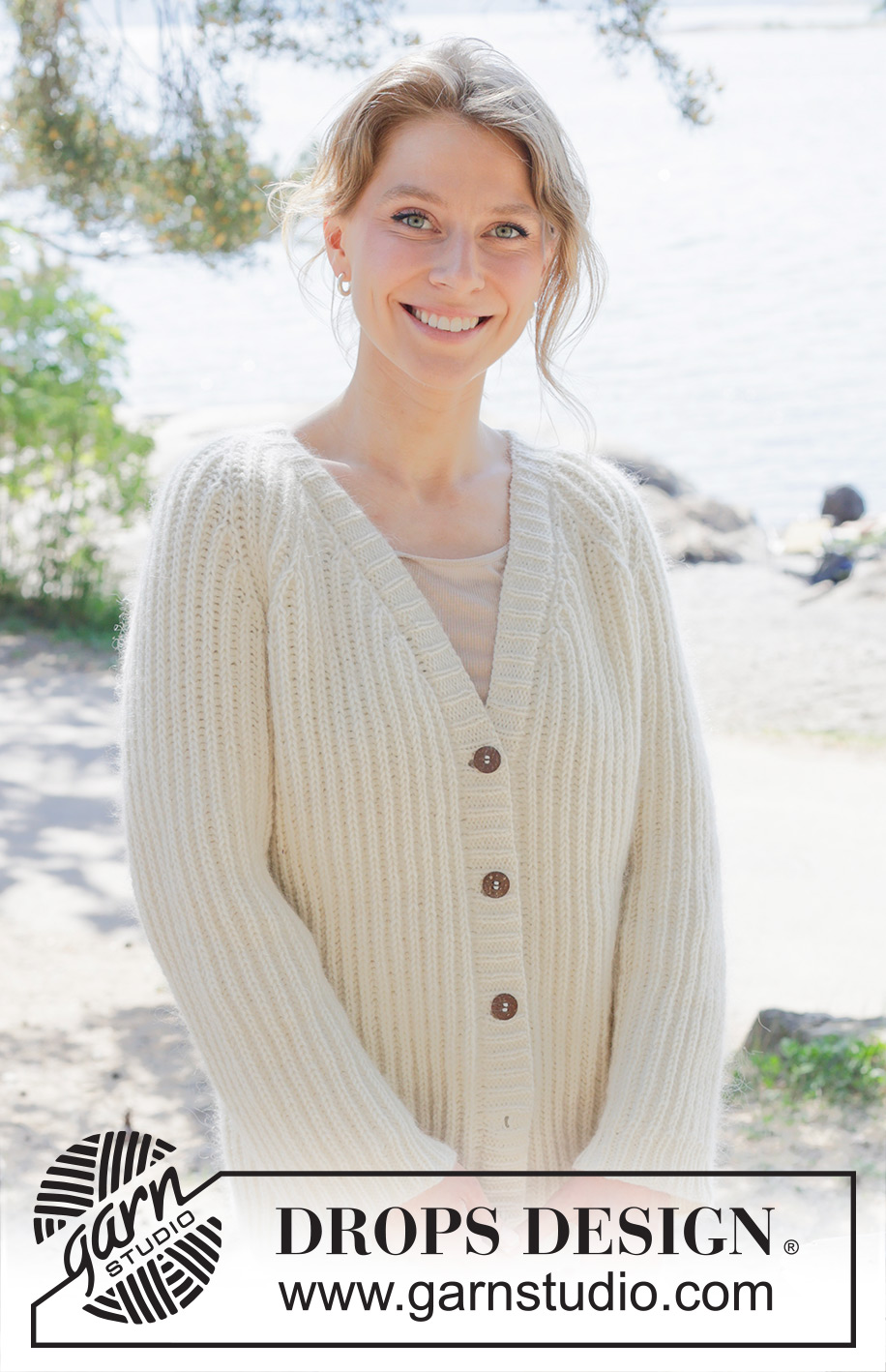 Cherish Cardigan / DROPS 252-7 - Knitted jacket in 1 strand DROPS Daisy and 1 strand DROPS Kid-Silk, or in 1 strand DROPS Puna and 1 strand DROPS Kid-Silk. The piece is worked top down with raglan, English rib and V-neck. Sizes S - XXXL.