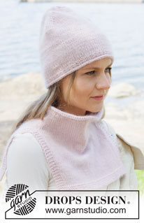 Petal Kiss Neck Warmer / DROPS 253-12 - Prjónað hálsskjól úr DROPS Daisy og DROPS Kid-Silk eða DROPS Karisma og DROPS Kid-Silk. Stykkið er prjónað ofan frá og niður með rúllukanti og sléttprjóni.