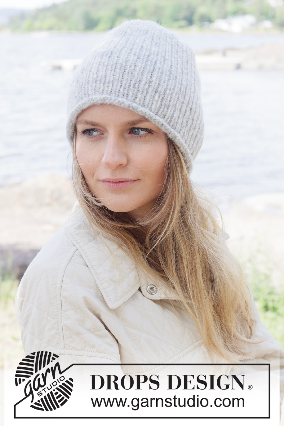 Frost Moon Hat / DROPS 253-21 - Gorro de punto en DROPS Air. La pieza está tejida de abajo hacia arriba con resorte y orilla enrollada.