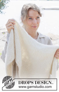 Frosted Forest Shawl / DROPS 253-30 - Scialle lavorato ai ferri in 2 capi di DROPS Melody. Lavorato da lato a lato a maglia rasata con I-cord.