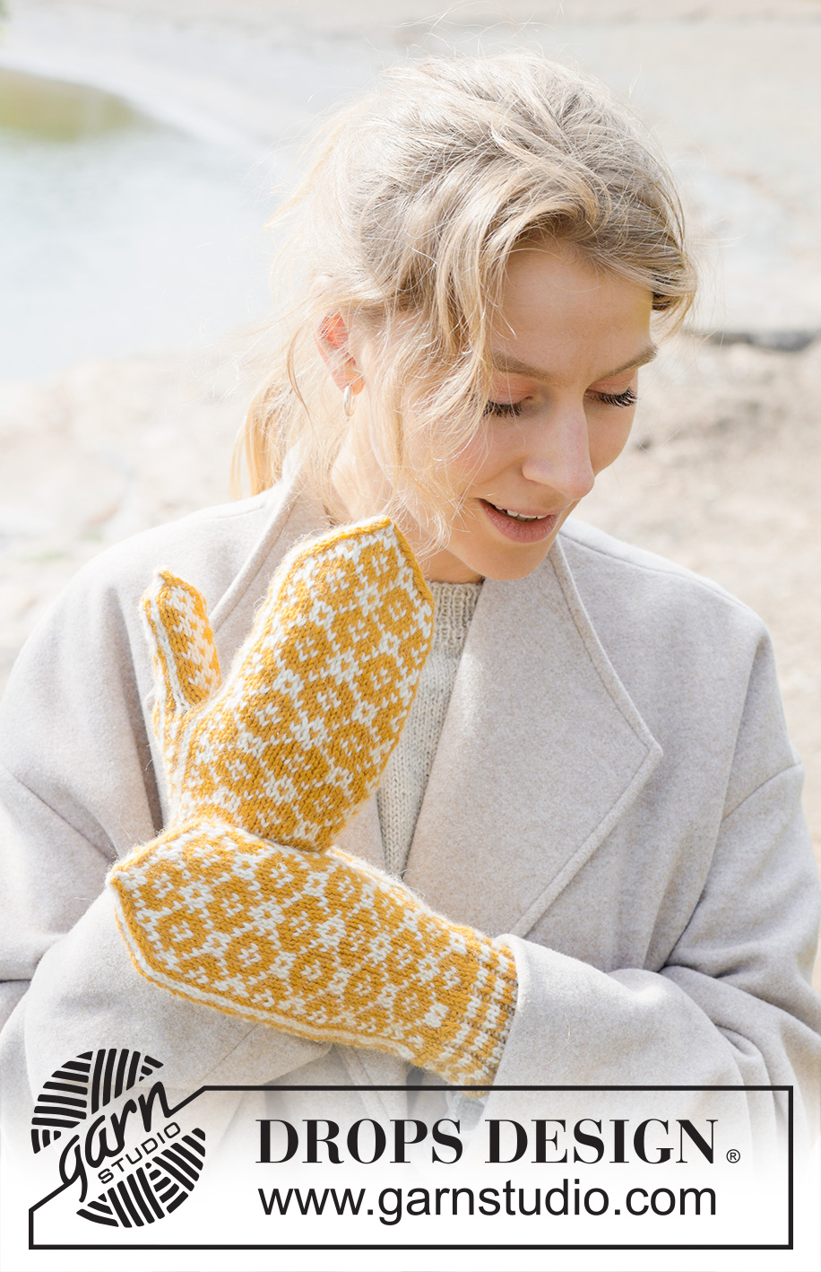 Dandelion Field Mittens / DROPS 253-41 - Manoplas a punto con patrón nórdico en DROPS Lima.
