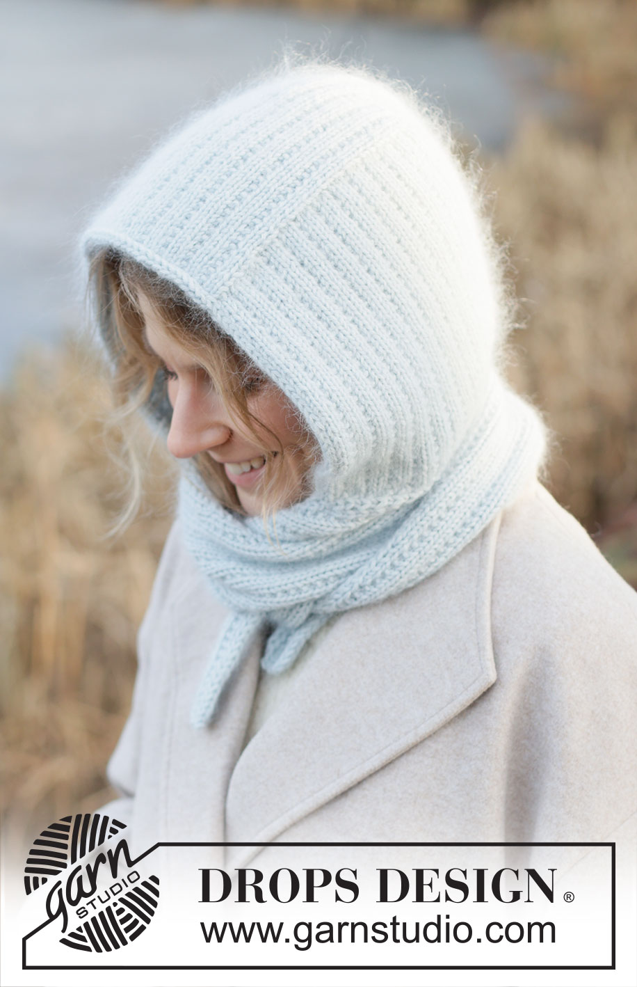 Winter Hug Hood / DROPS 253-61 - Knitted hooded scarf in DROPS Daisy and DROPS Kid-Silk. The piece is worked with pearl rib and I-cord. Sizes S - XL.
