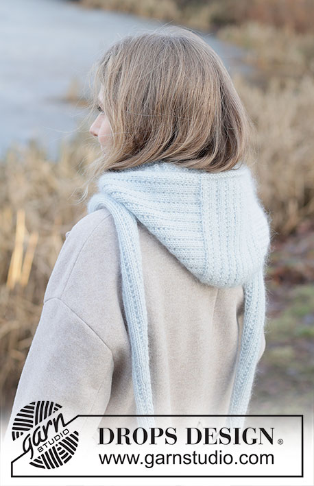 Winter Hug Hood / DROPS 253-61 - Knitted hooded scarf in DROPS Daisy and DROPS Kid-Silk. The piece is worked with pearl rib and I-cord. Sizes S - XL.