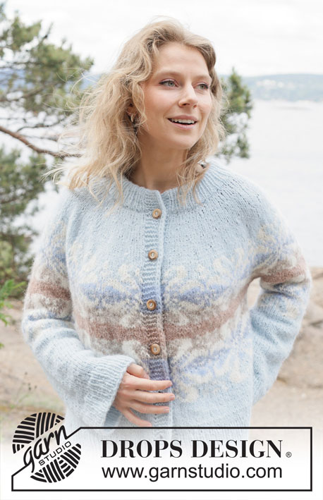 Winter Swirl Cardigan / DROPS 254-28 - Kötött kardigán DROPS Air fonalból. A darabot fentről lefelé irányban készítjük, kerek vállrésszel, nagy csillagos norvégmintával zsinórkötéssel és dupla nyakkal. S - XXXL méretekben.