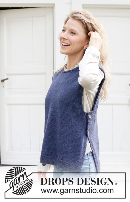 Blue Night Vest / DROPS 254-34 - Gebreide top in DROPS Lima. Het werk wordt van onder naar boven gebreid met ronde hals, split in de zijkanten en PUNNIKRAND. Maten S - XXXL.