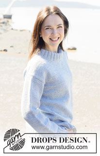 North to Alaska / DROPS 254-37 - Knitted jumper in DROPS Alaska. Piece is knitted top down with diagonal shoulder / European shoulder, vents in the sides and stocking stitch. Size: S - XXXL