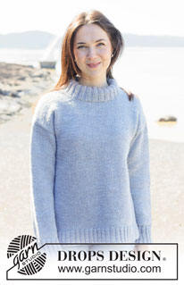 North to Alaska / DROPS 254-37 - Knitted jumper in DROPS Alaska. Piece is knitted top down with diagonal shoulder / European shoulder, vents in the sides and stocking stitch. Size: S - XXXL