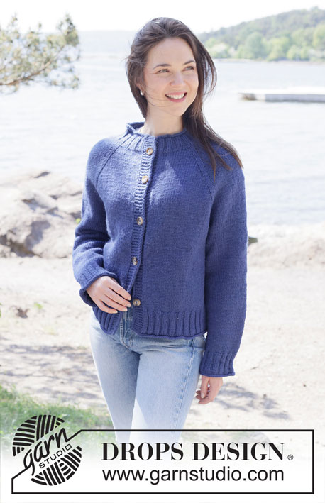 Midnight Glow Cardigan / DROPS 254-40 - Ylhäältä alas neulottu jakku DROPS Nepal-langasta. Työssä on raglanlinjat, rullareunukset ja i-cord-reunus. Koot S-XXXL.