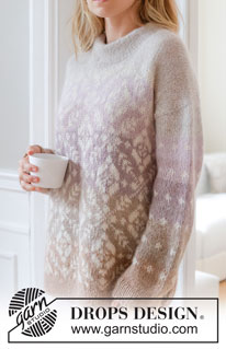 Winter Sunrise / DROPS 255-16 - Gebreide oversized trui in DROPS Alpaca en DROPS Kid-Silk. Het werk wordt van boven naar beneden gebreid met Europeaanse/diagonale schouders, kleur-op-kleur strepen, Scandinavisch patroon en dubbele halsrand. Maten XS - XXL.