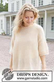 Easy Going / DROPS 258-12 - Gebreide oversized trui in 4 draden DROPS Kid-Silk. Het werk wordt van boven naar beneden gebreid met Europeaanse schouder / diagonale schouder, korte mouwen en rolranden. Maat XS – XXL.
