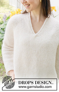 Delicate Dance / DROPS 258-13 - Knitted jumper in DROPS Brushed Alpaca Silk and DROPS Flora. The piece is worked top down with raglan, V-neck, rolled edges and I-cord. Sizes S - XXXL.